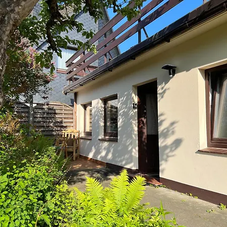 Vakantiehuis Ensemble Aus Ferienhaus Und Einliegerwohnung *