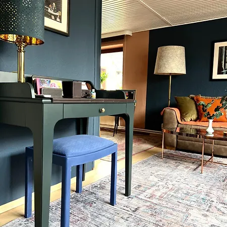 Vakantiehuis Ensemble Aus Ferienhaus Und Einliegerwohnung *